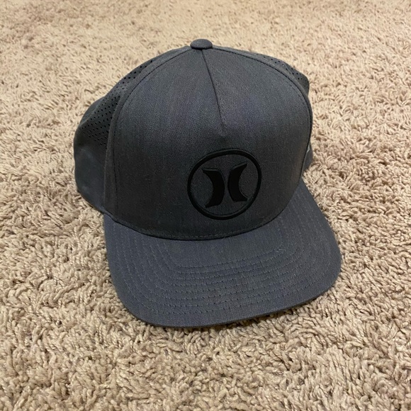 Hurley Other - Hurley trucker hat Hurley Other - Hurley trucker hat